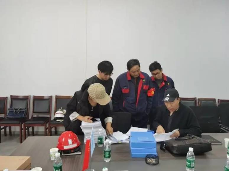 赤峰金通二期電解項(xiàng)目部順利通過赤峰市高新區(qū)國慶節(jié)前安全、質(zhì)量...